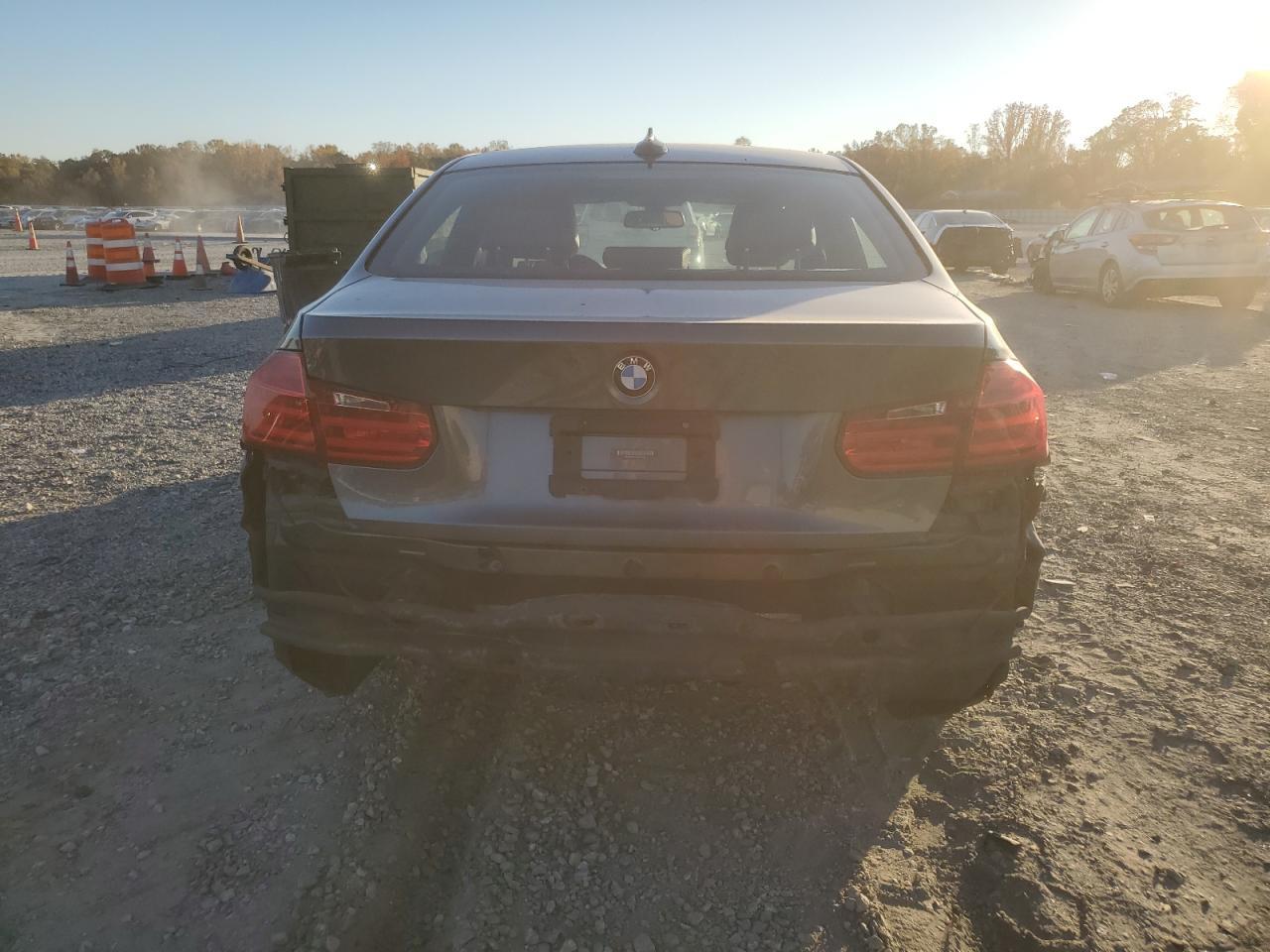 2013 BMW 335 Xi - Фото 6