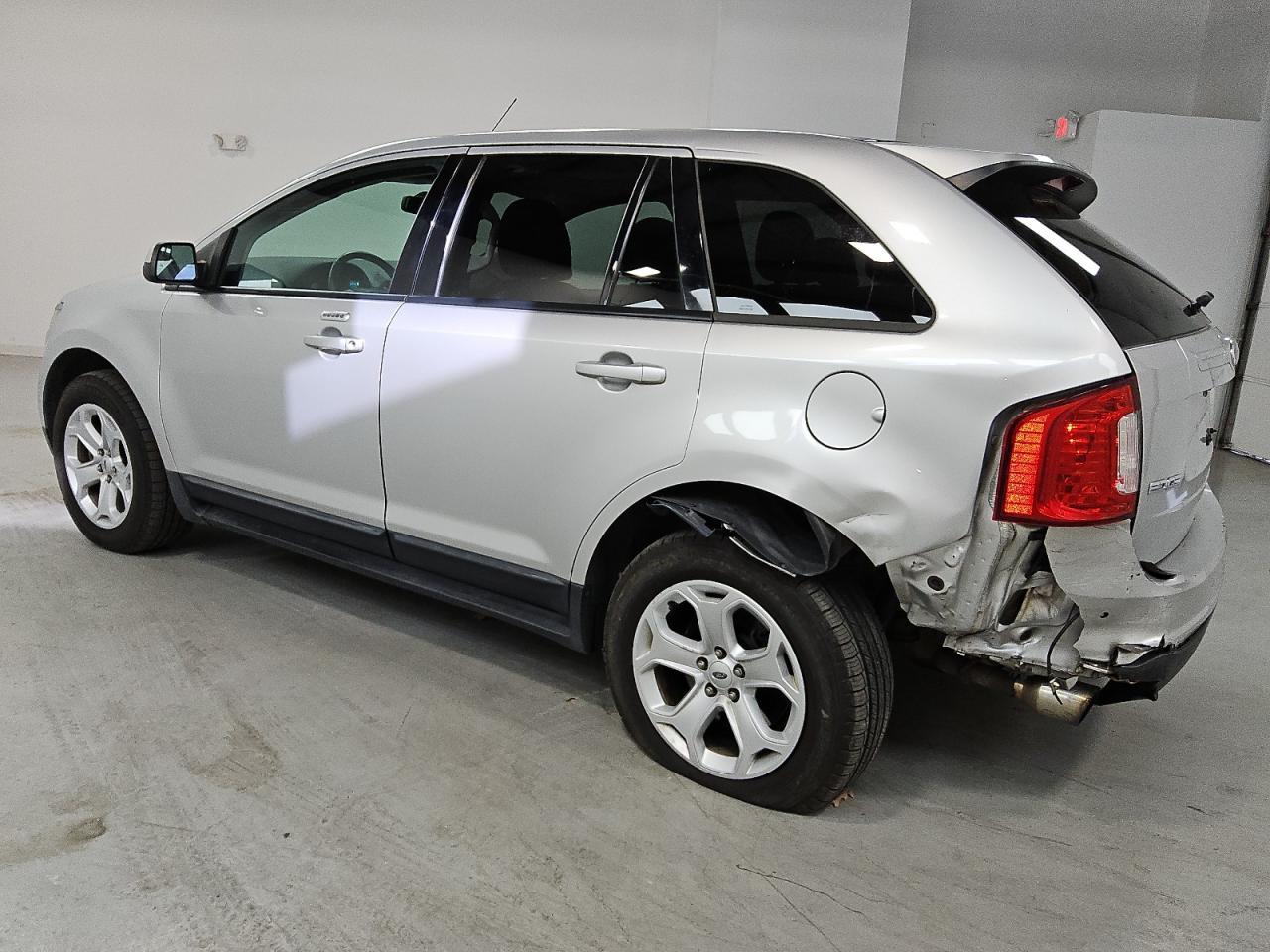 2013 Ford Edge Sel - Фото 2