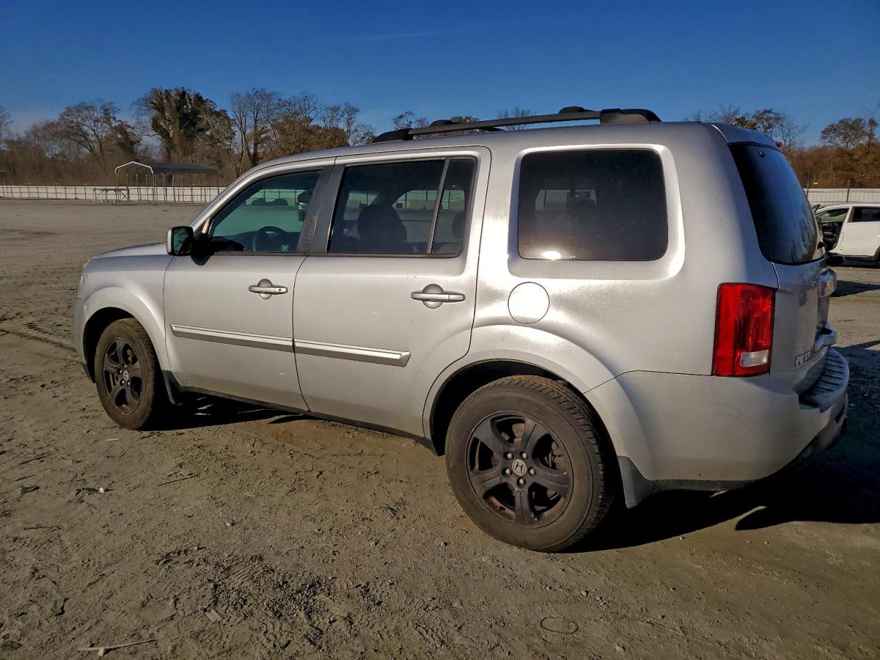 2012 Honda Pilot Ex - Image 2
