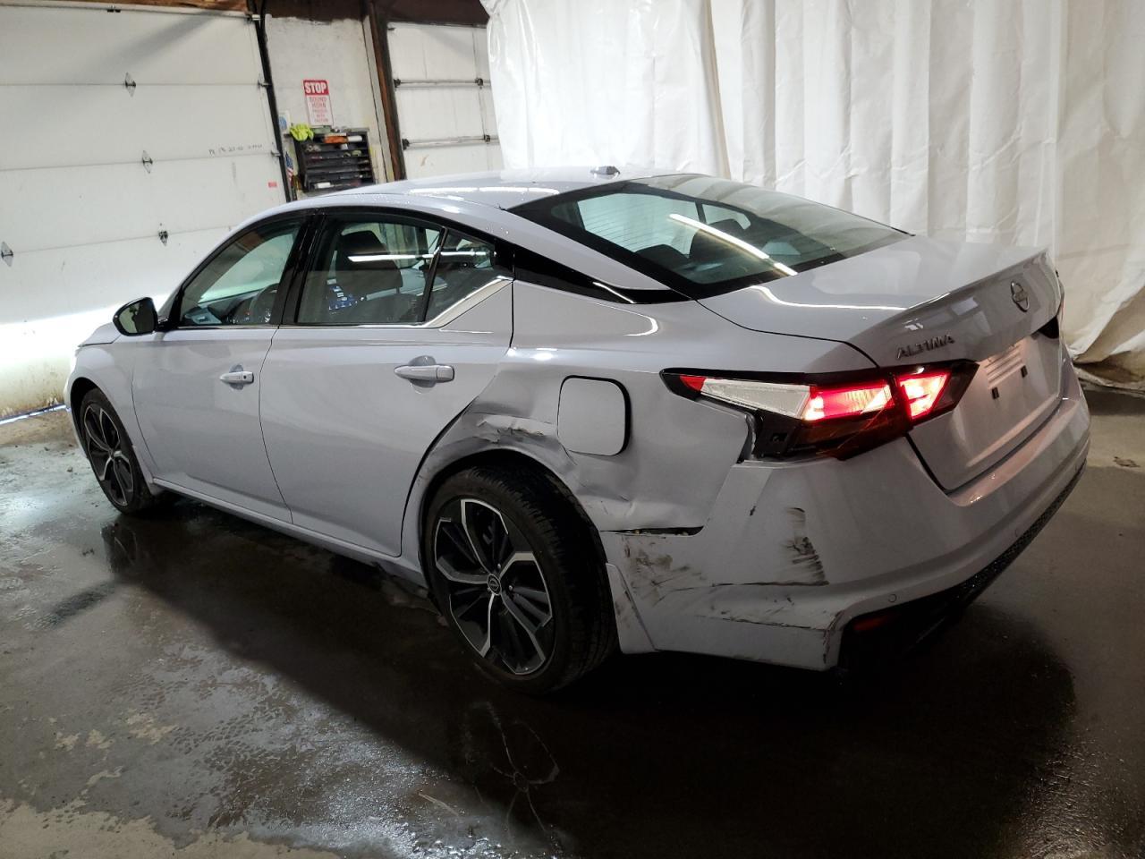 2024 Nissan Altima Sr - Фото 2