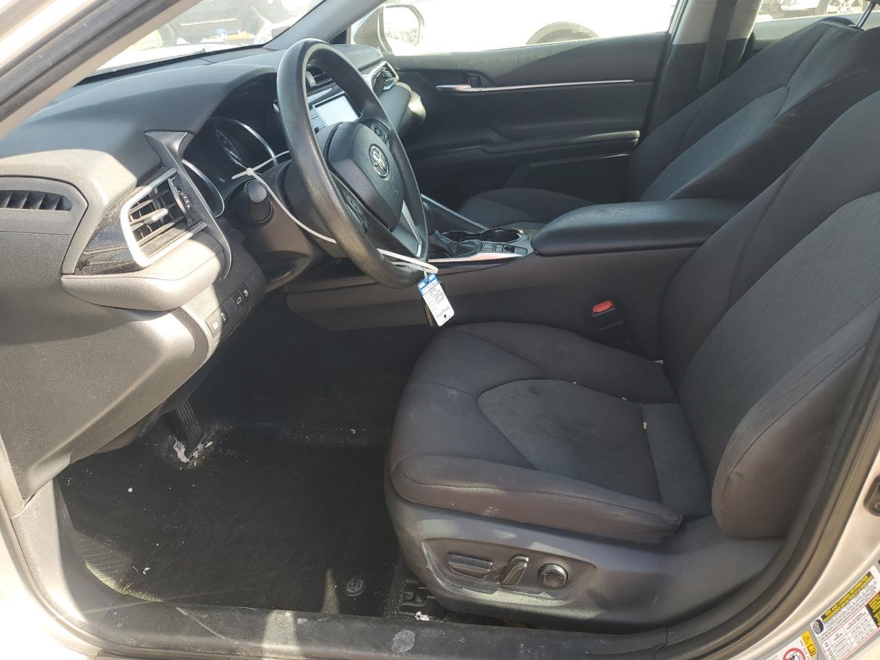 2018 Toyota Camry Le - Фото 7