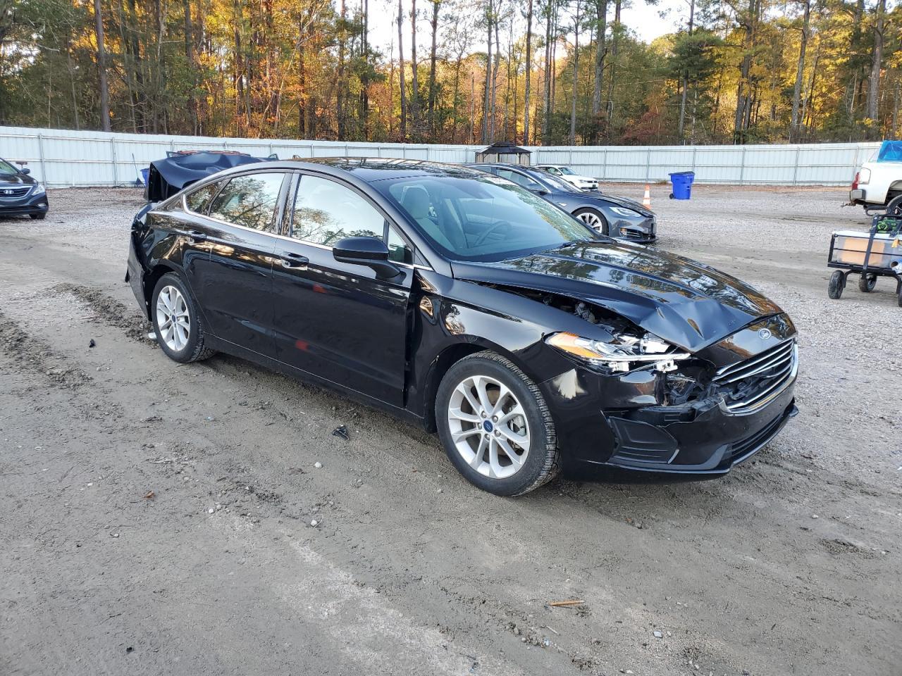 2020 Ford Fusion Se - Image 4