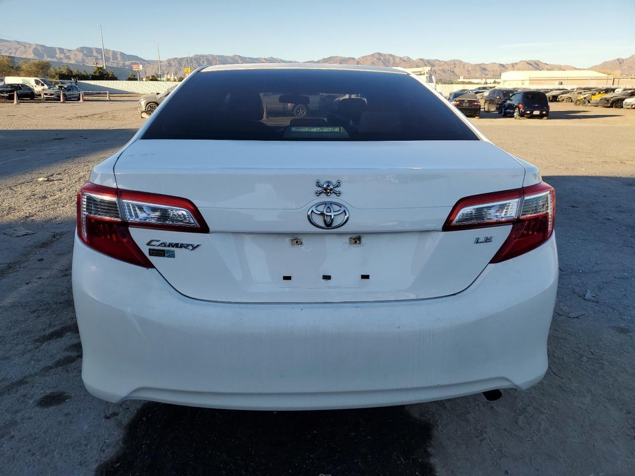 2013 Toyota Camry L - Фото 6