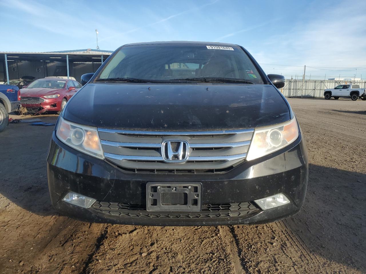 2011 Honda Odyssey Touring - Image 5