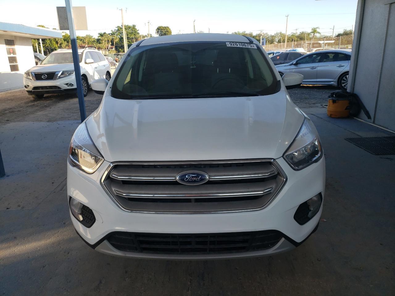 2019 Ford Escape Se - Фото 5