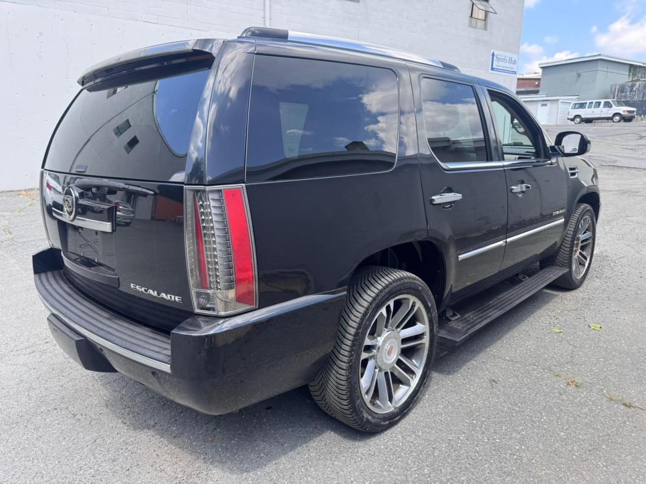 2012 Cadillac Escalade Premium - Фото 4