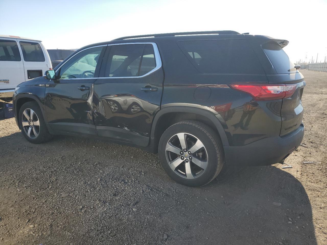 2019 Chevrolet Traverse Lt - Фото 2