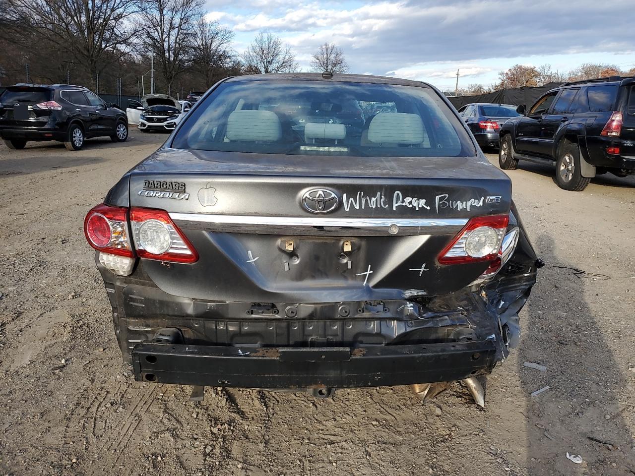 2011 Toyota Corolla Base - Фото 6