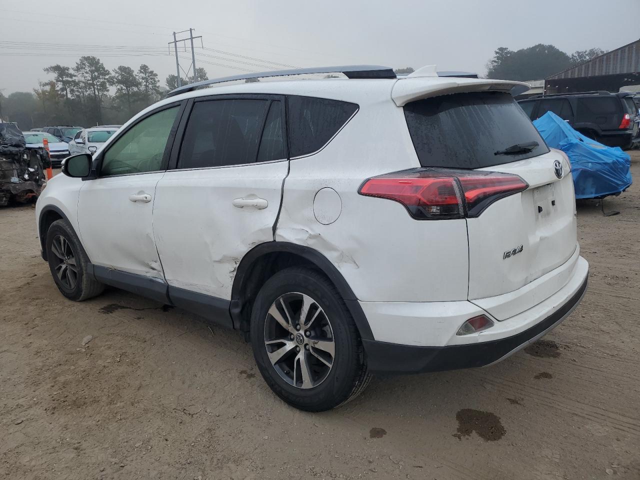 2017 Toyota Rav4 Xle - Фото 2
