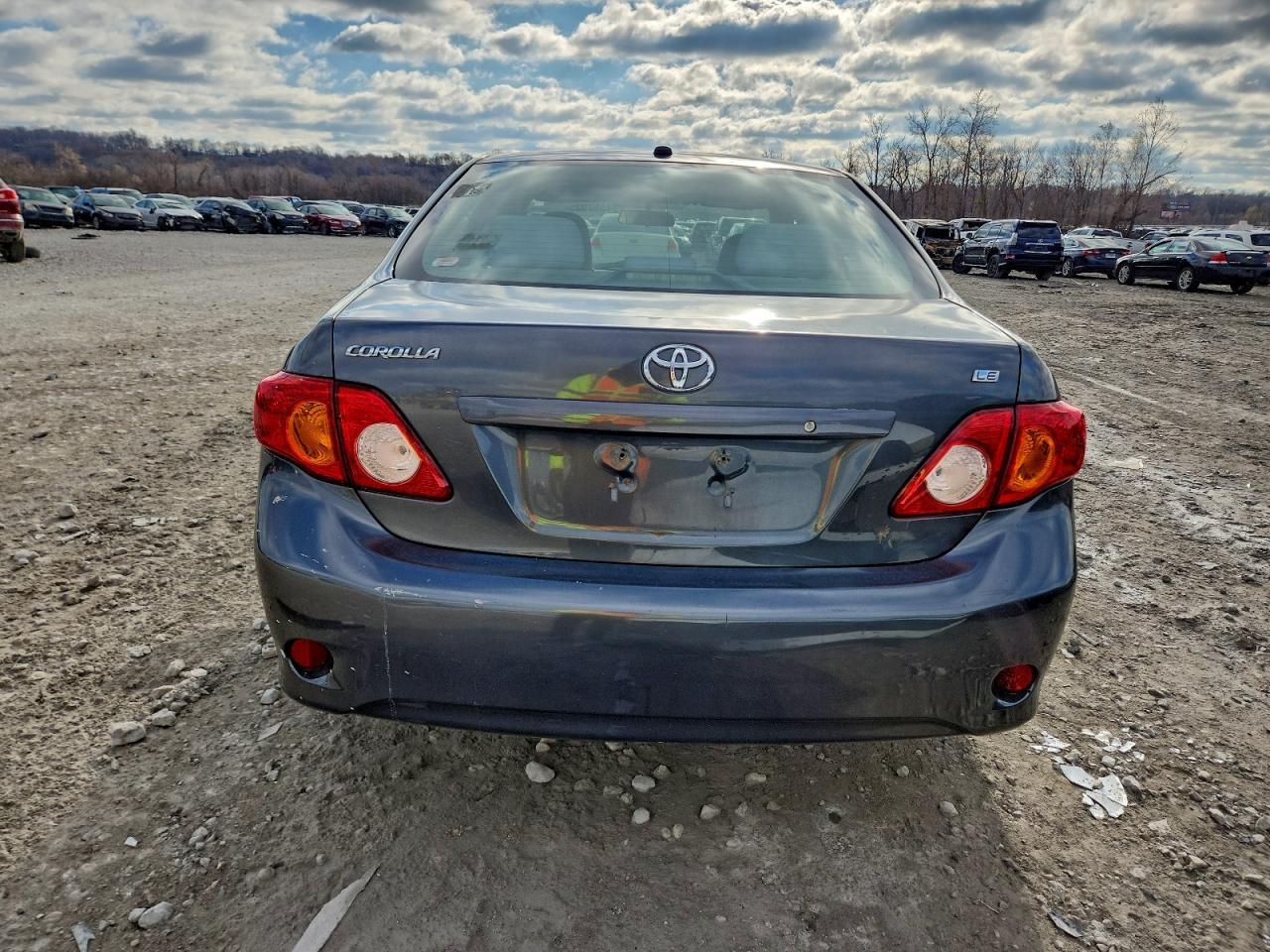 2010 Toyota Corolla Base - Фото 6
