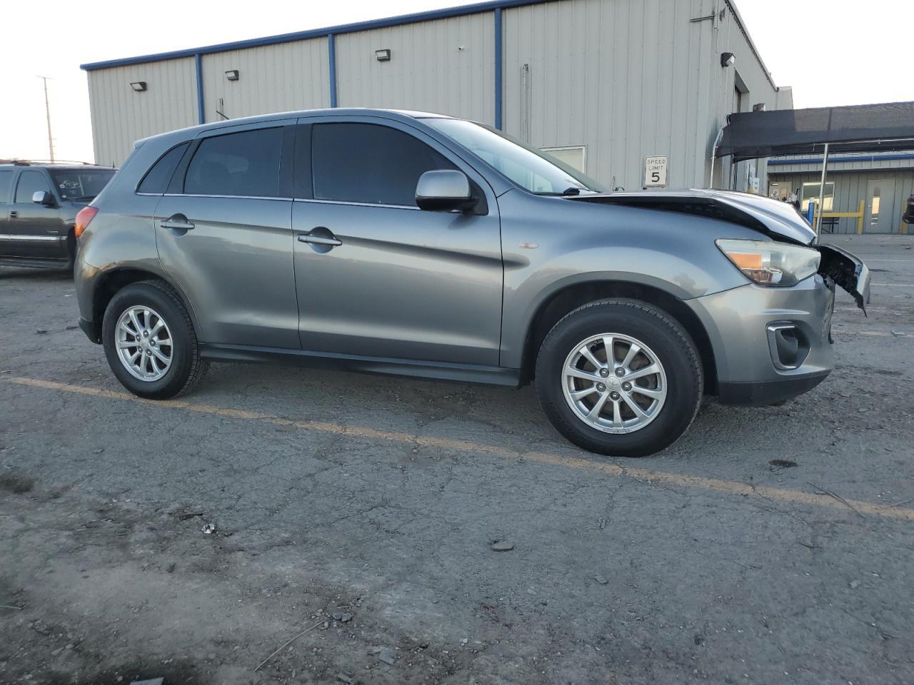 2013 Mitsubishi Outlander Sport Se - Фото 4