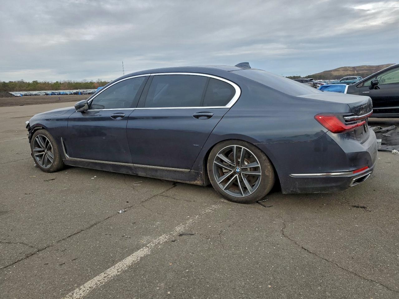 2020 BMW Motorrad 750 - Фото 2