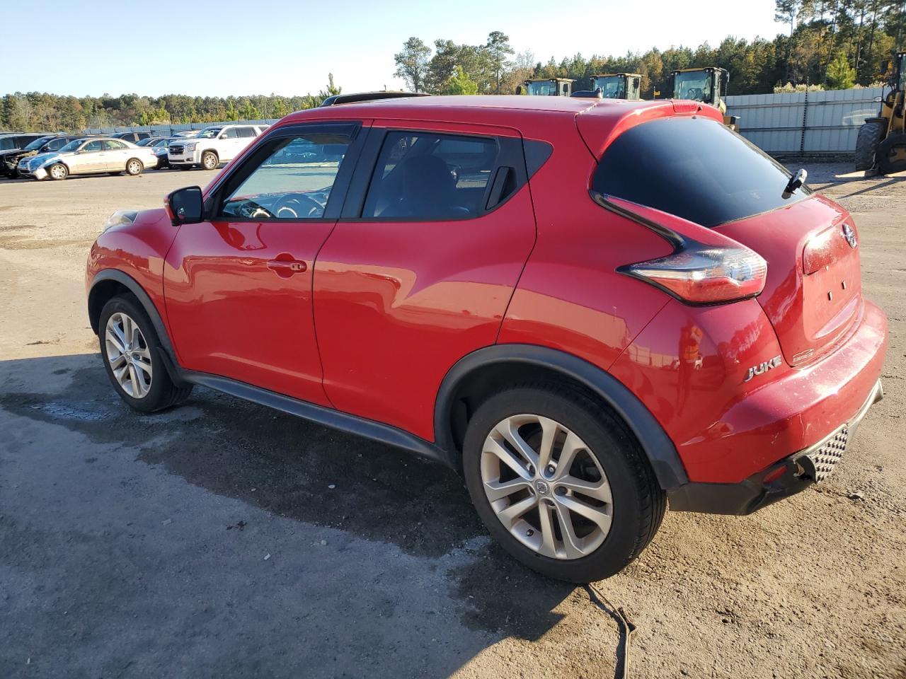 2015 Nissan Juke S - Image 2