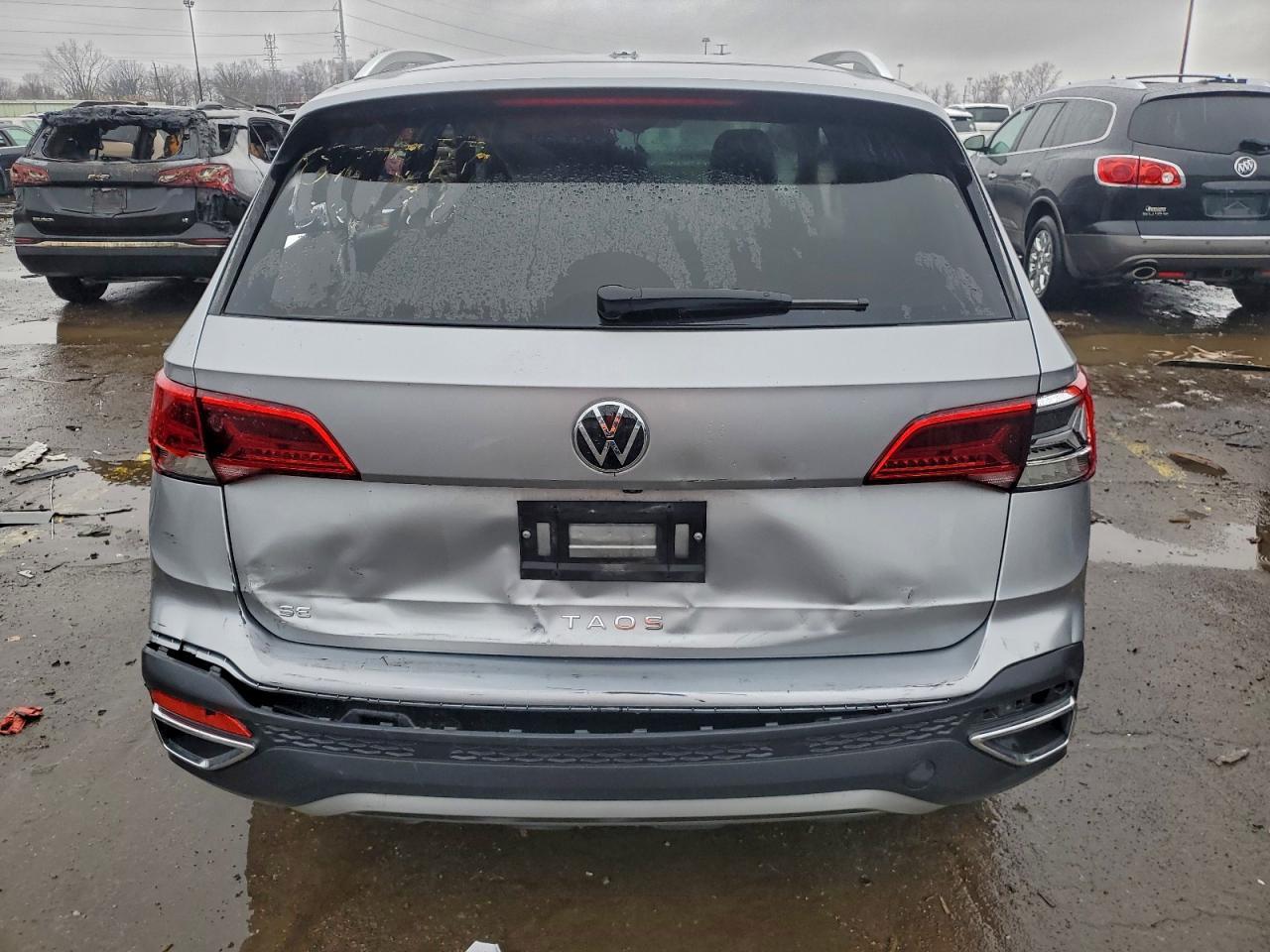 2024 Volkswagen Taos Se - Image 6