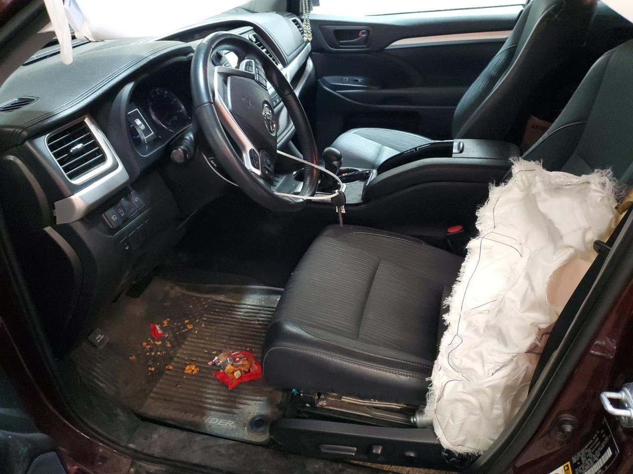 2019 Toyota Highlander Le Plus - Фото 7