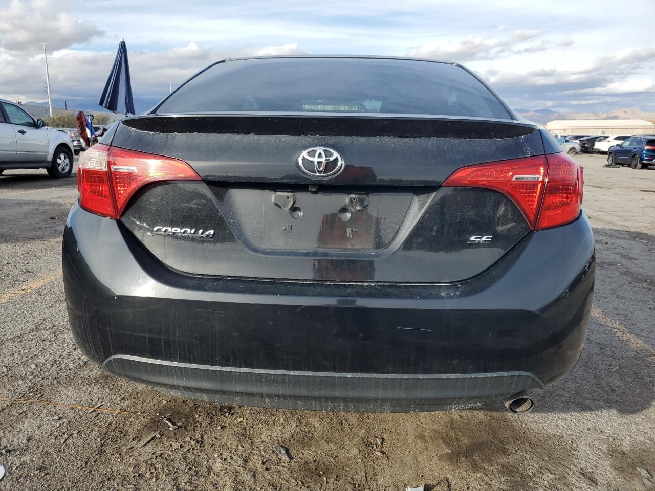 2018 Toyota Corolla Se - Image 6