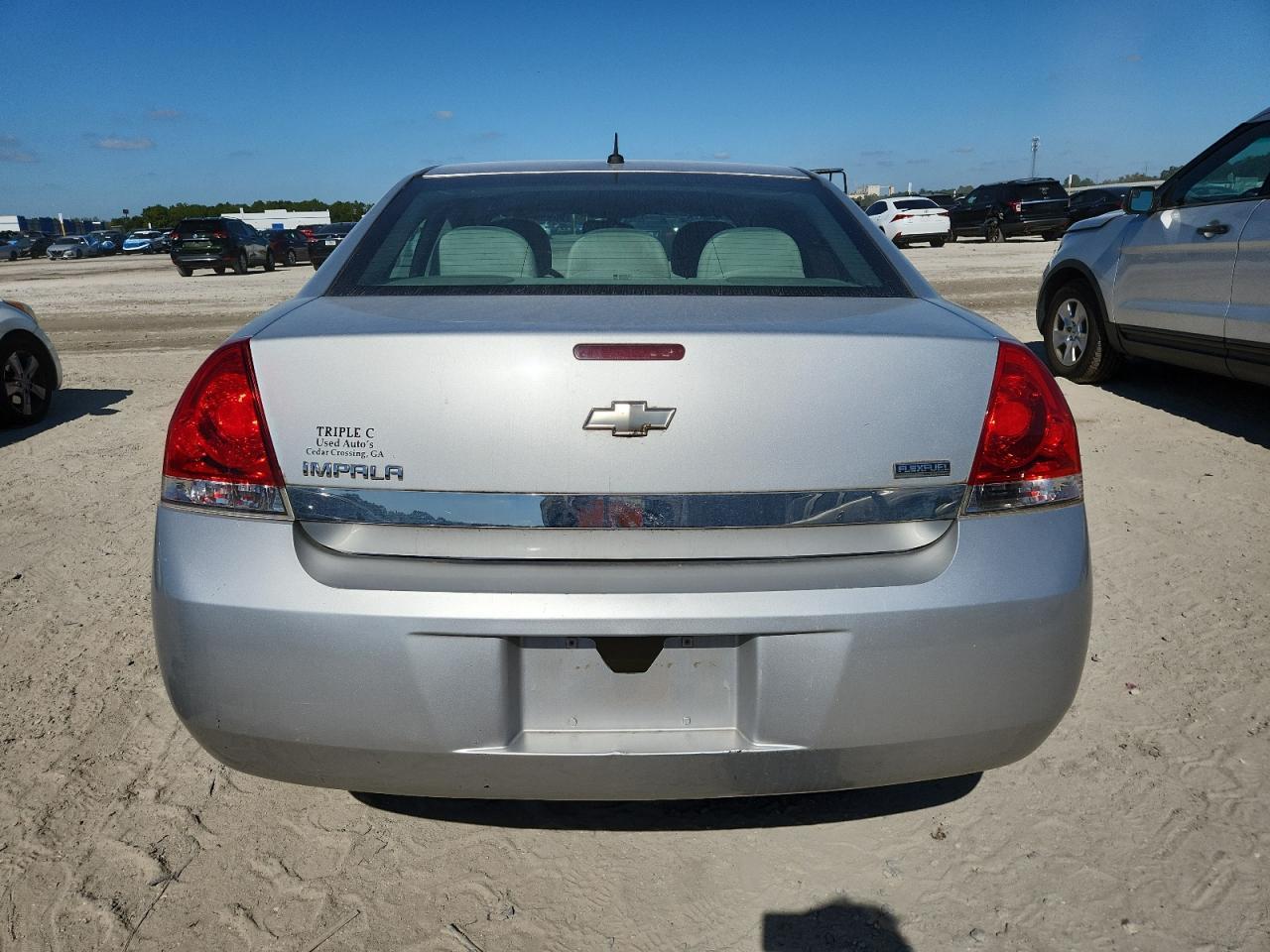 2011 Chevrolet Impala Ls - Фото 6