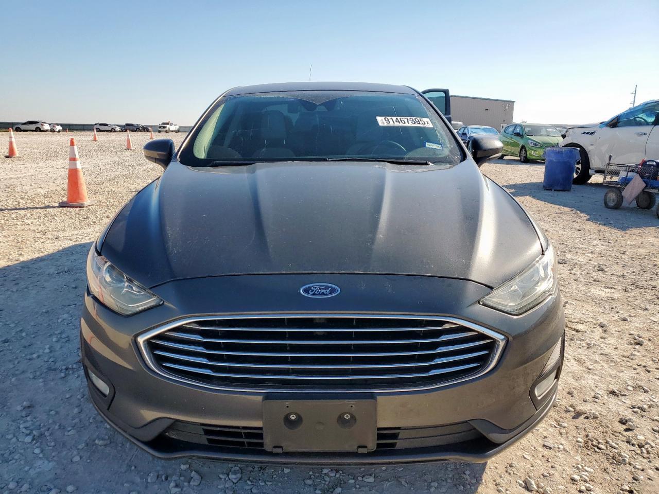 2020 Ford Fusion Se - Image 5