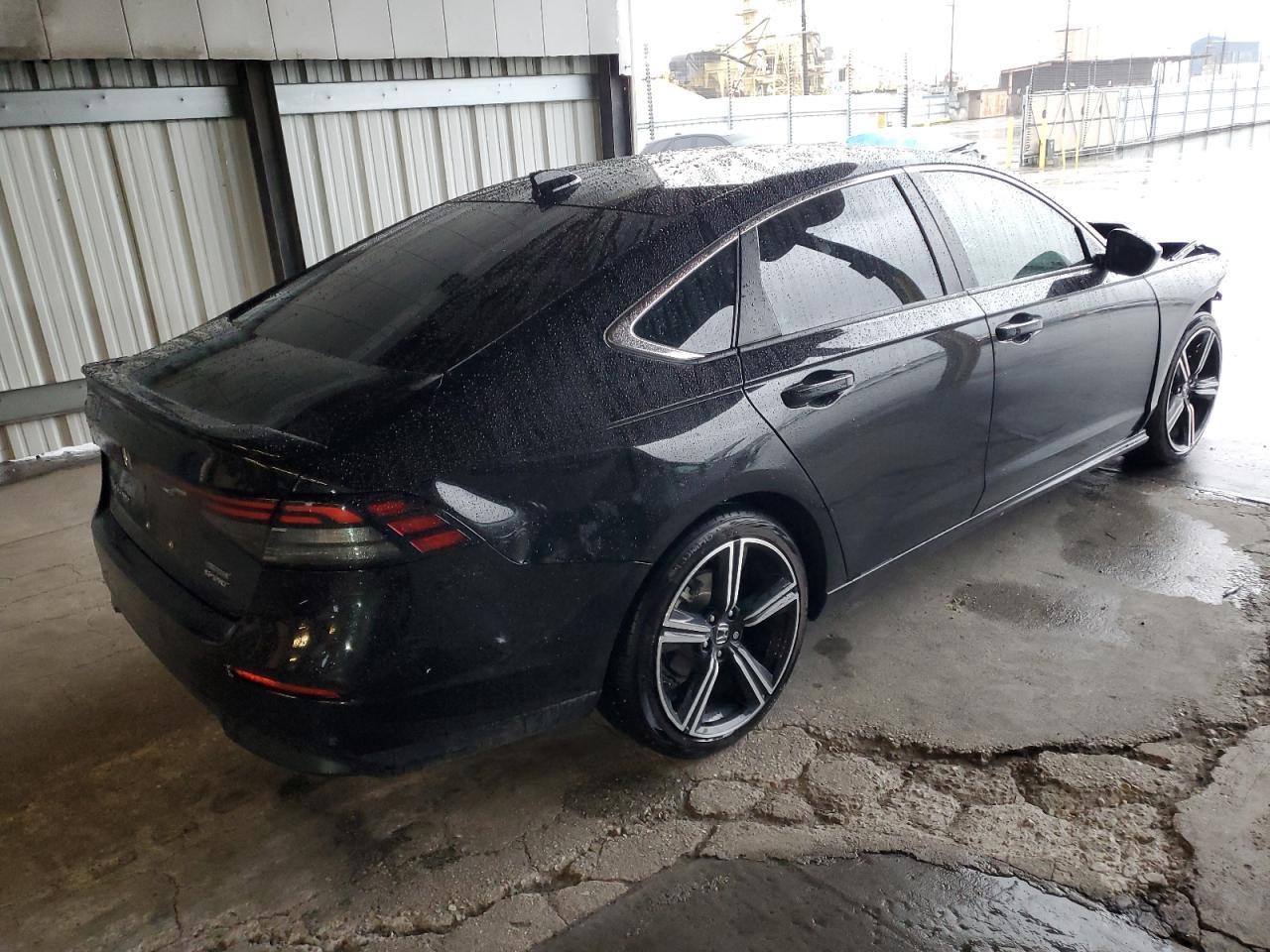 2024 Honda Accord Hybrid Sport - Image 3