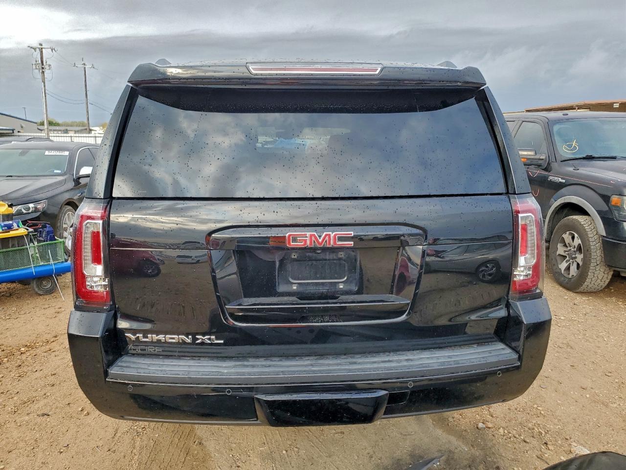 2017 GMC Yukon Xl K1500 Slt - Image 6