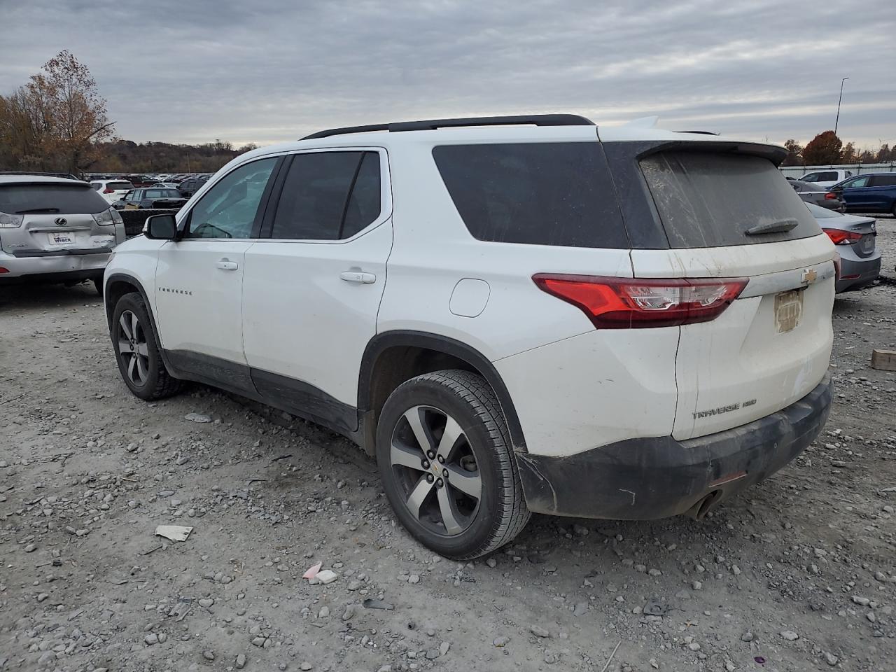 2020 Chevrolet Traverse Lt - Фото 2