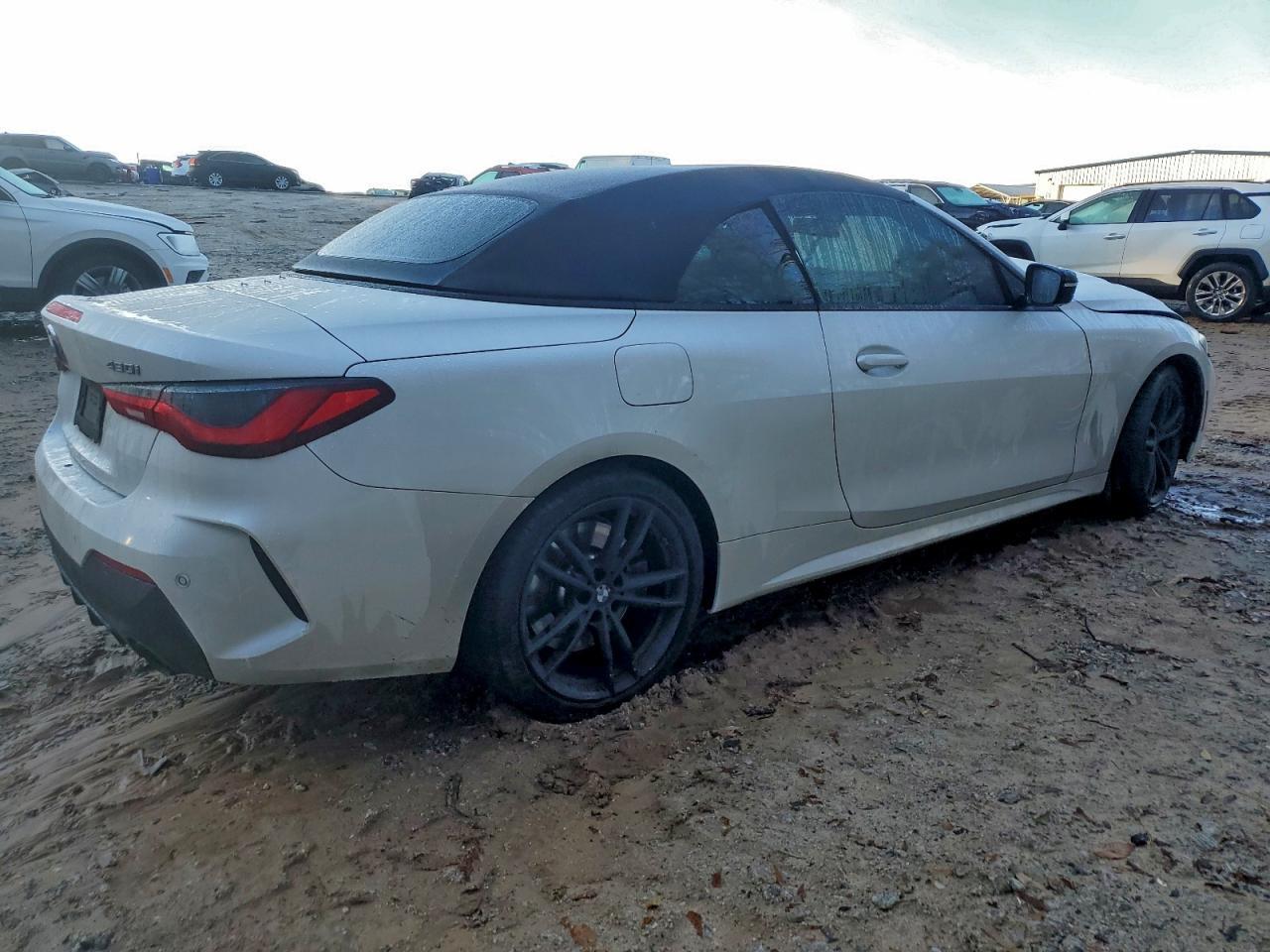 2023 BMW 430Xi - Image 3