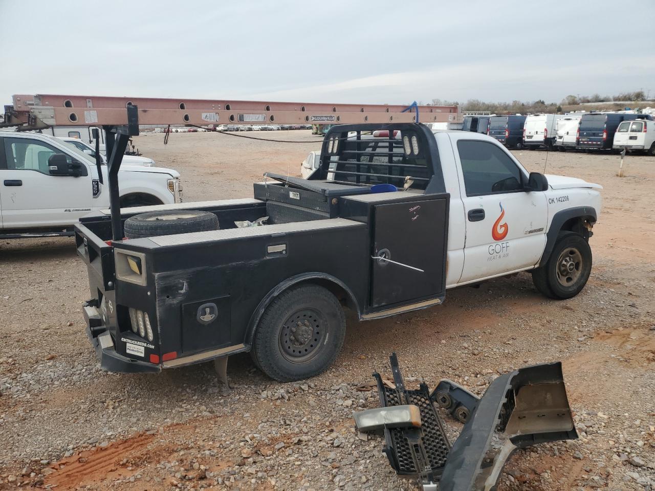 2007 Chevrolet Silverado Utility / Service Truck - Фото 3