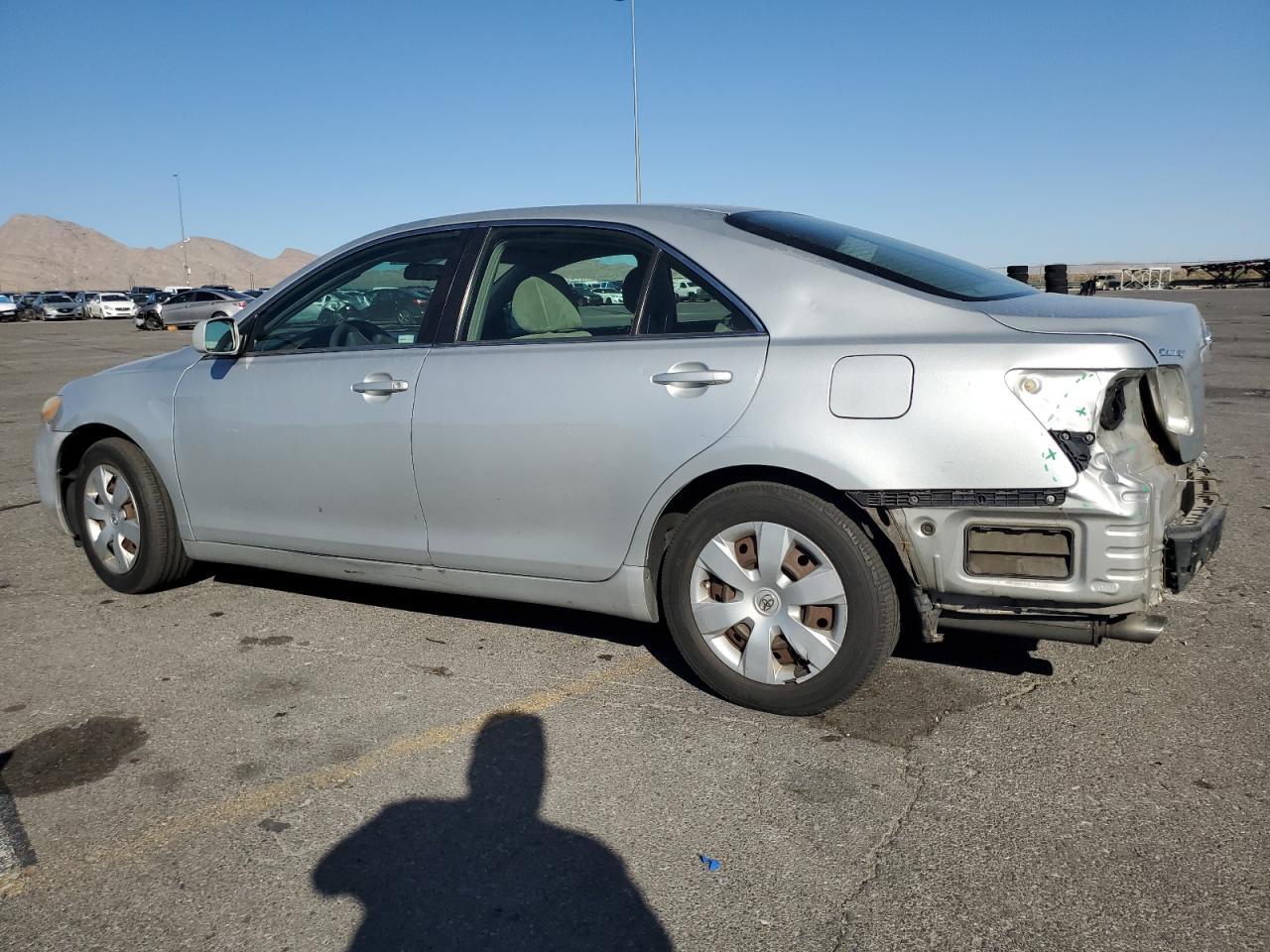 2007 Toyota Camry Le - Image 2