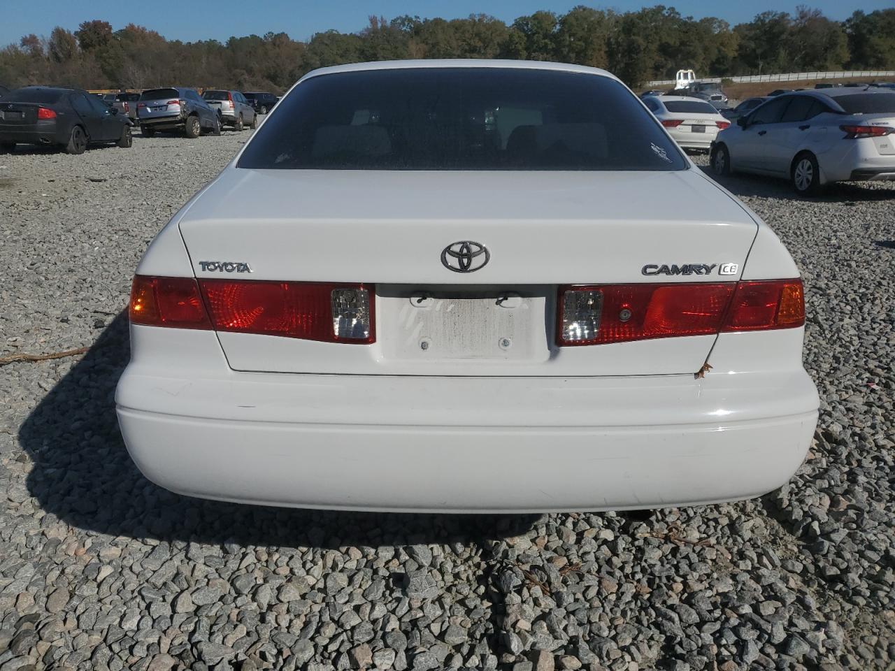 2001 Toyota Camry Ce - Фото 6