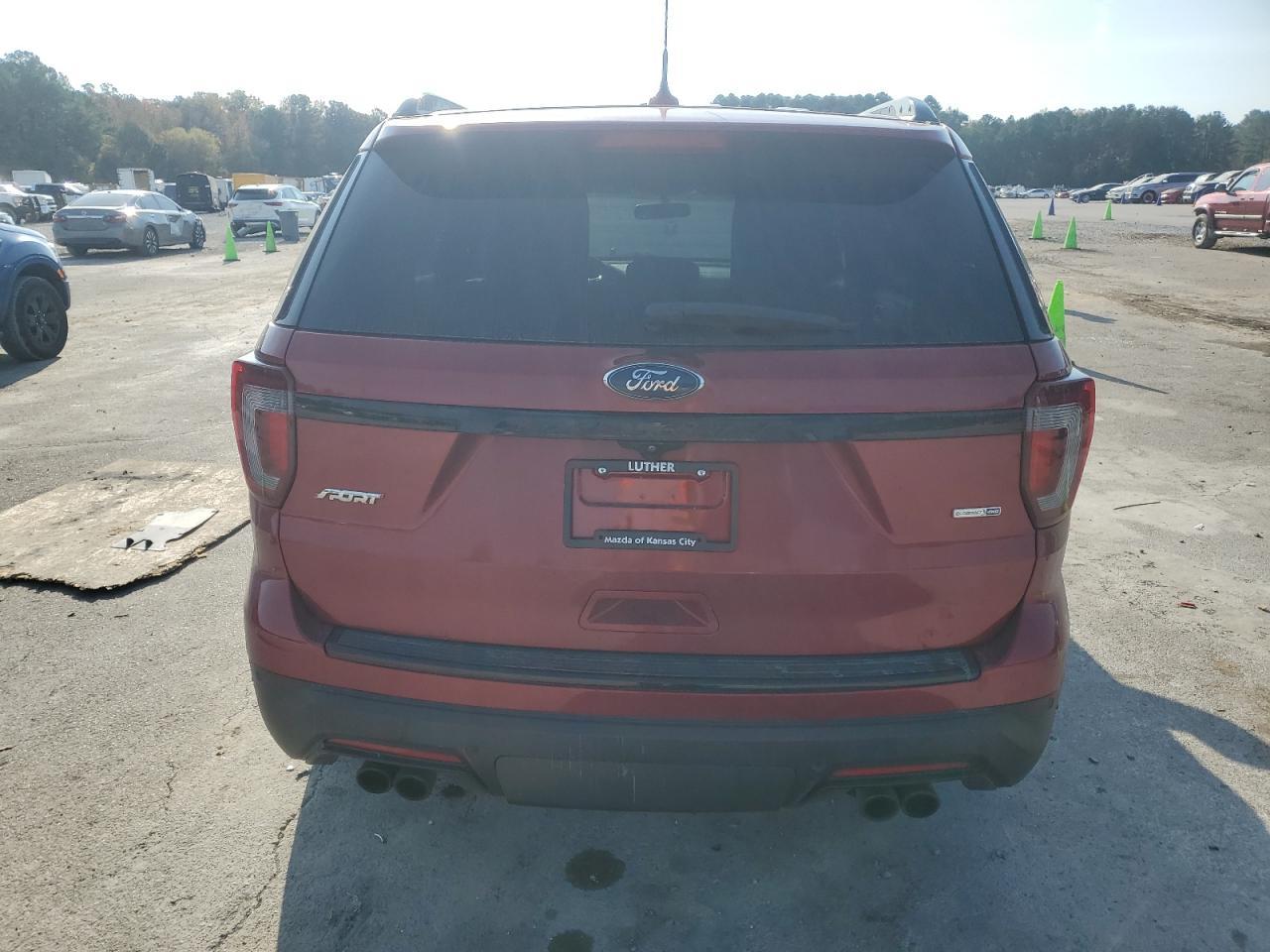 2018 Ford Explorer Sport - Image 6
