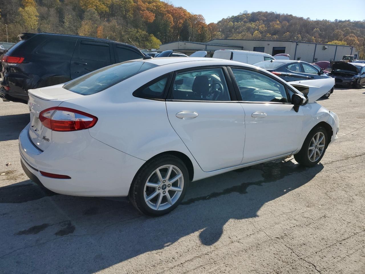 2018 Ford Fiesta Se - Фото 3