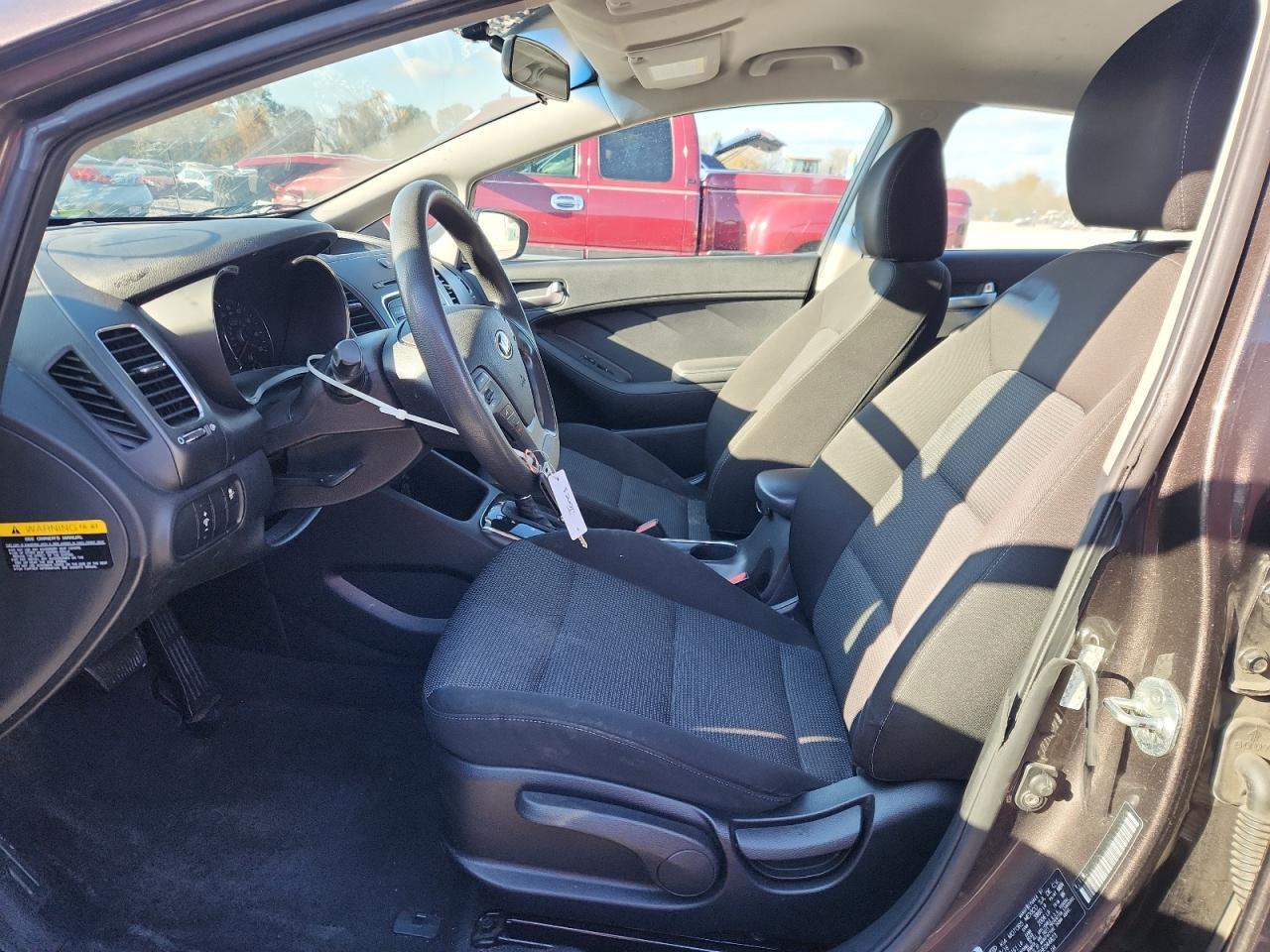 2017 Kia Forte Lx - Image 7