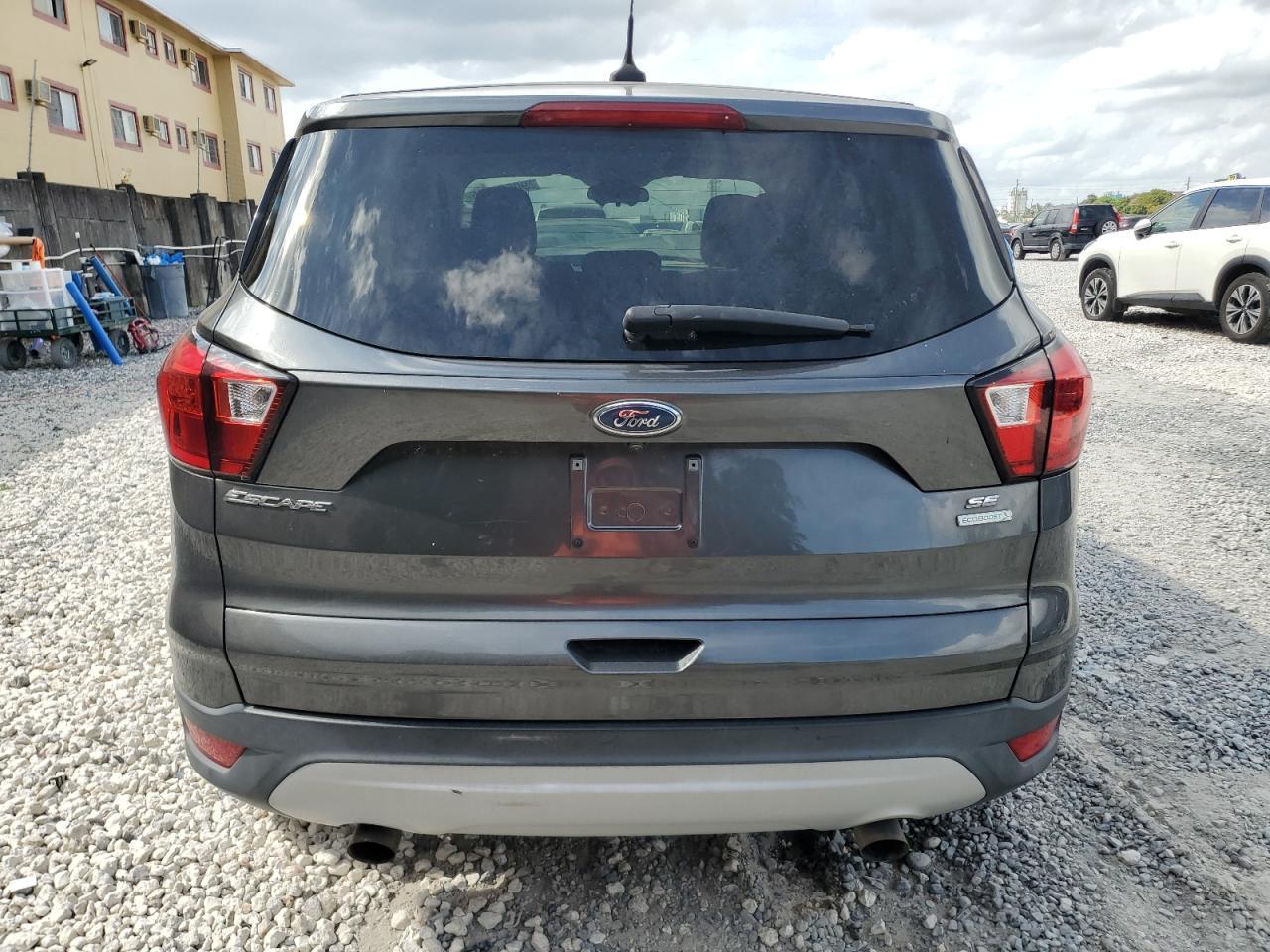 2019 Ford Escape Se - Image 6