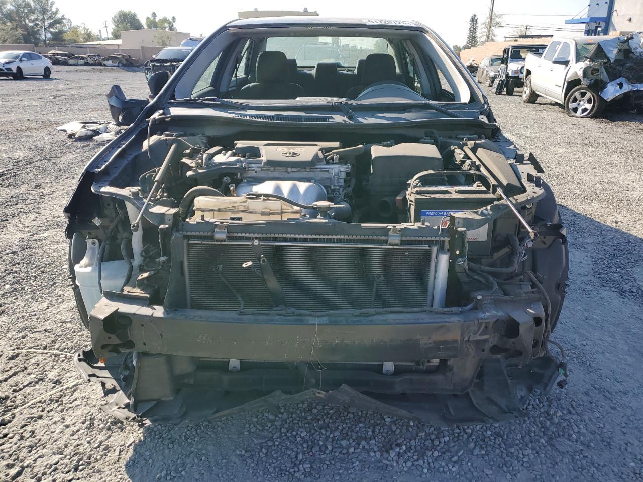 2016 Toyota Camry Le - Фото 5