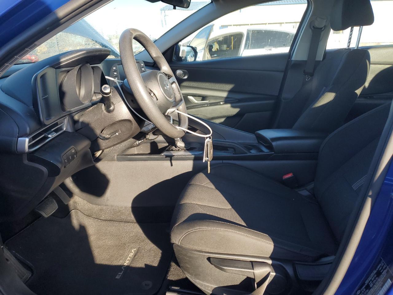 2021 Hyundai Elantra - Фото 7