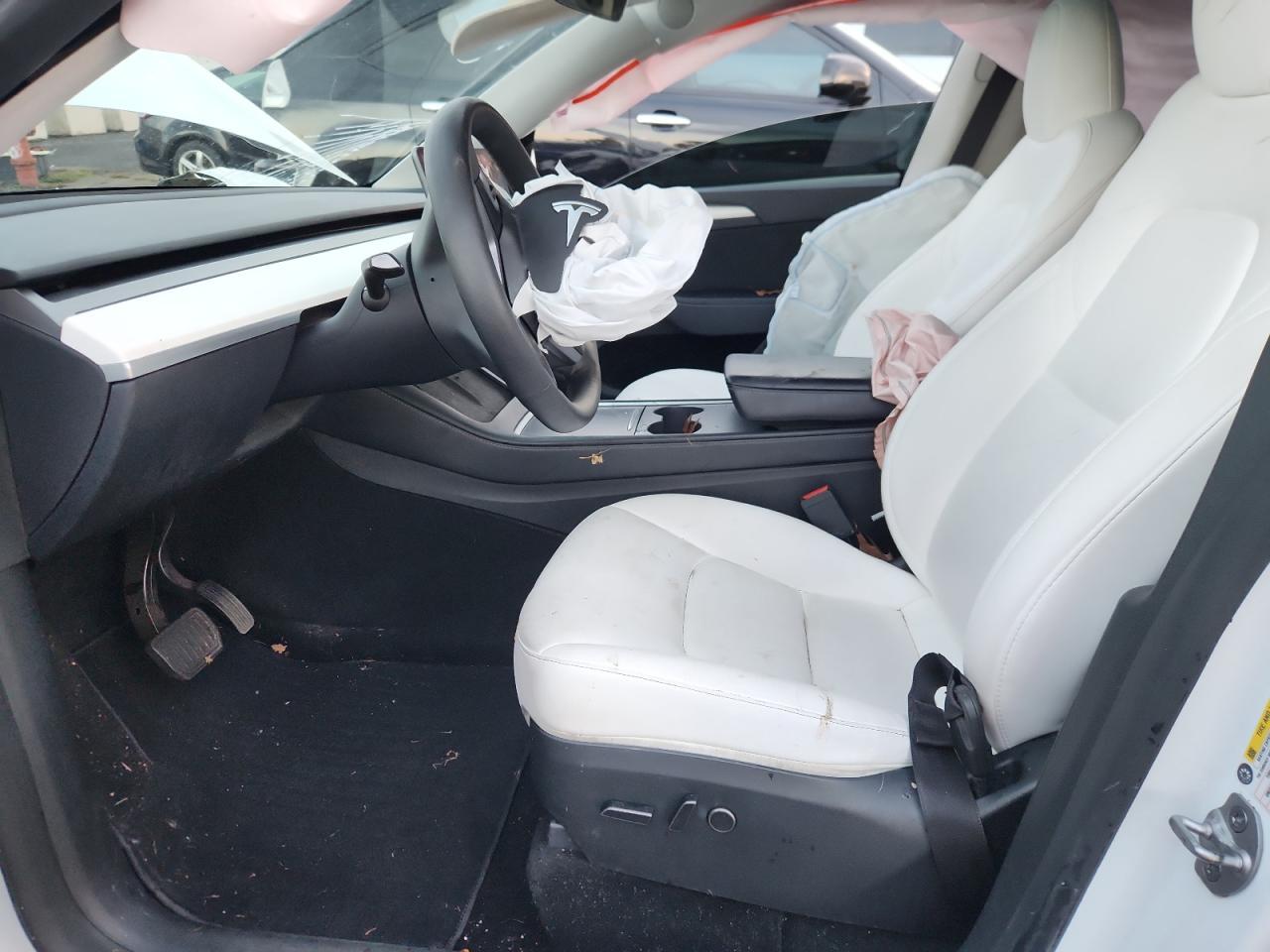 2023 Tesla Model Y - Фото 7
