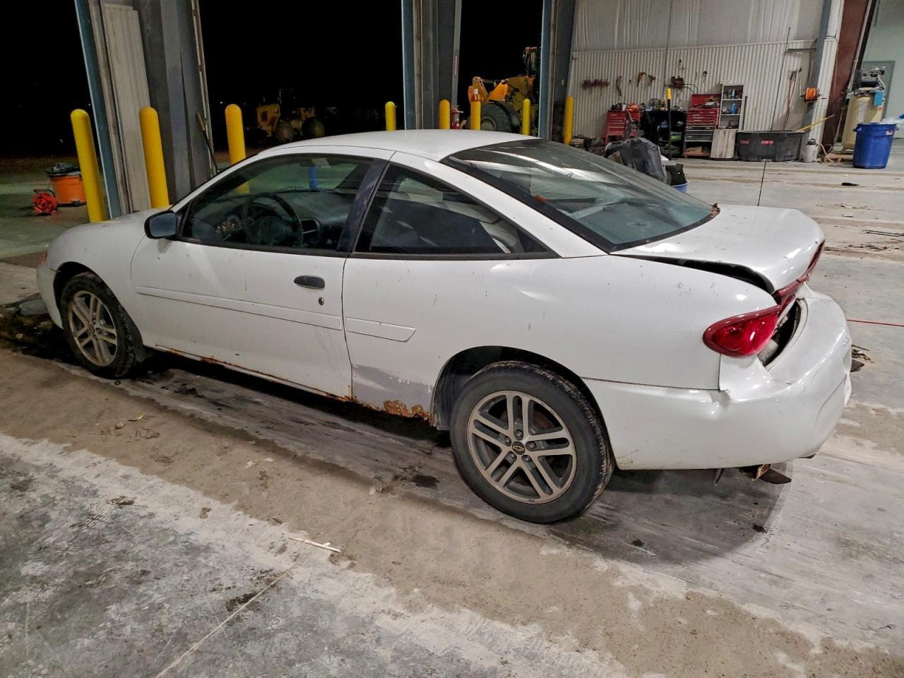 2004 Chevrolet Cavalier - Image 2