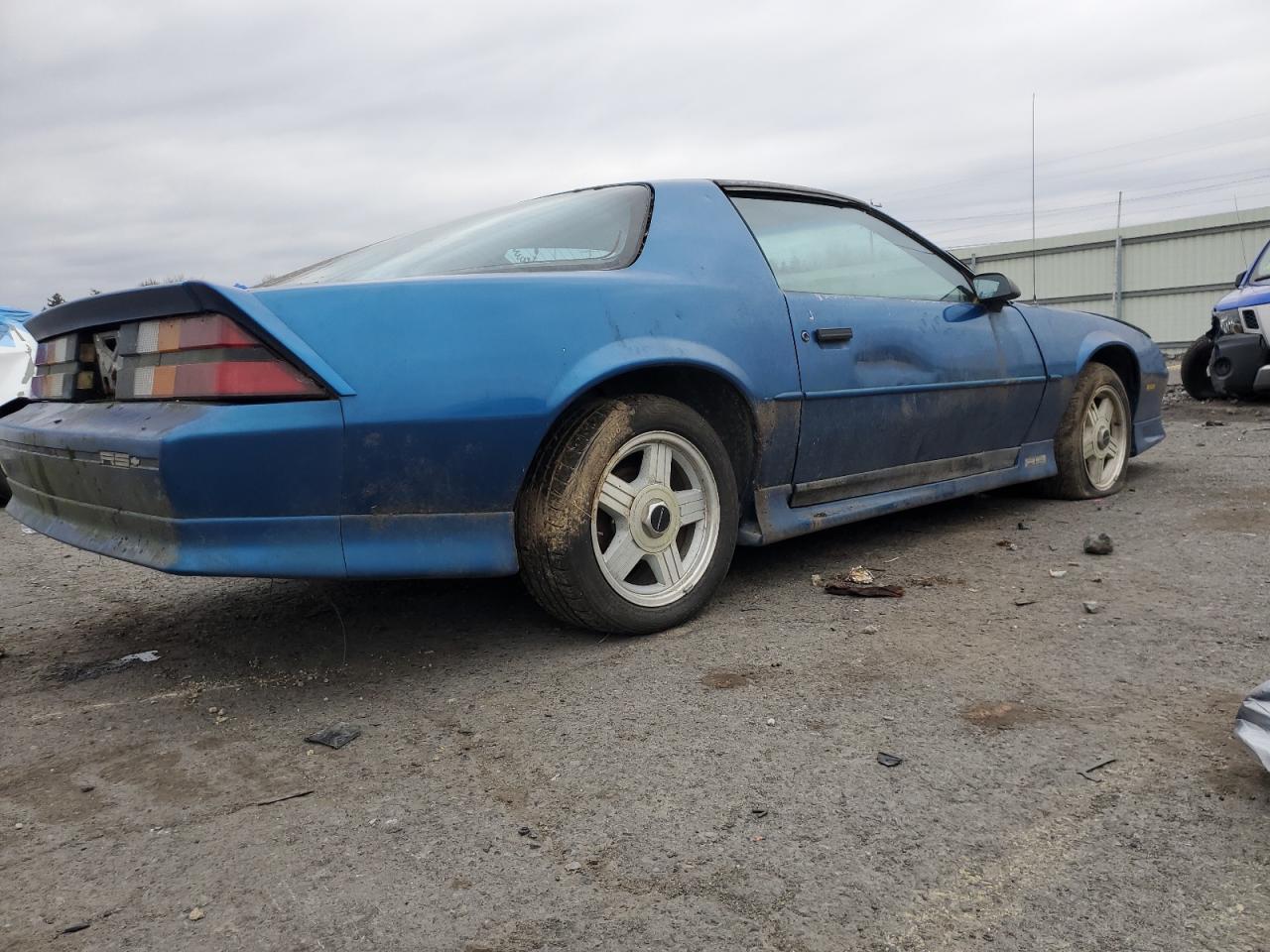 1992 Chevrolet Camaro - Image 3