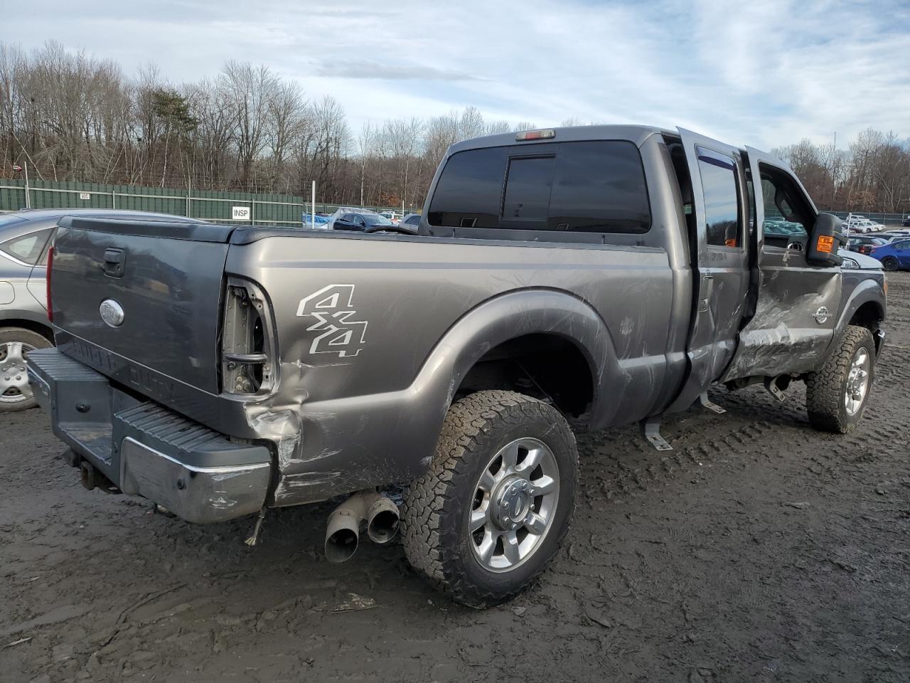 2011 Ford F350 Super Duty - Image 3