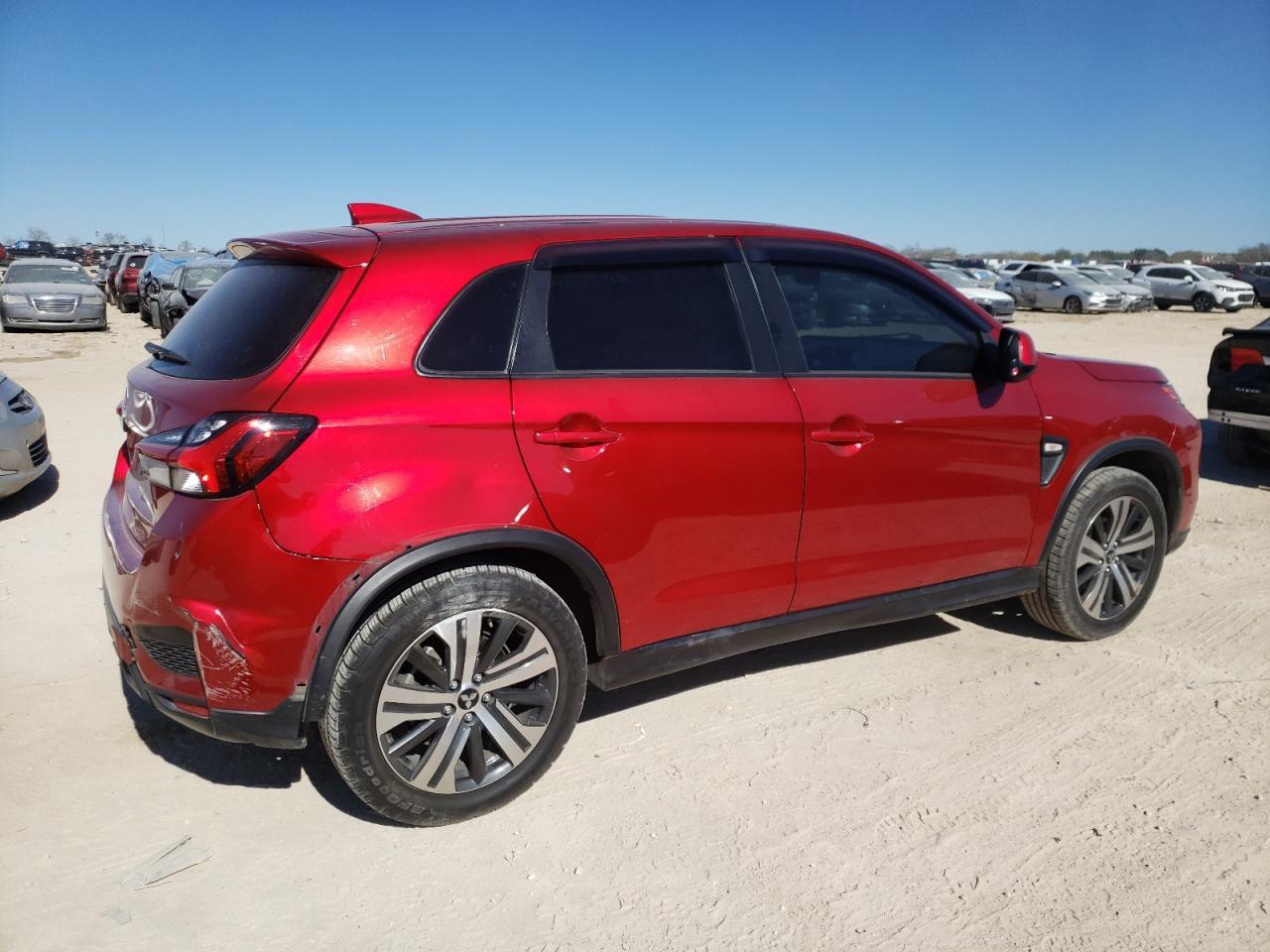 2020 Mitsubishi Outlander Sport Es - Фото 3