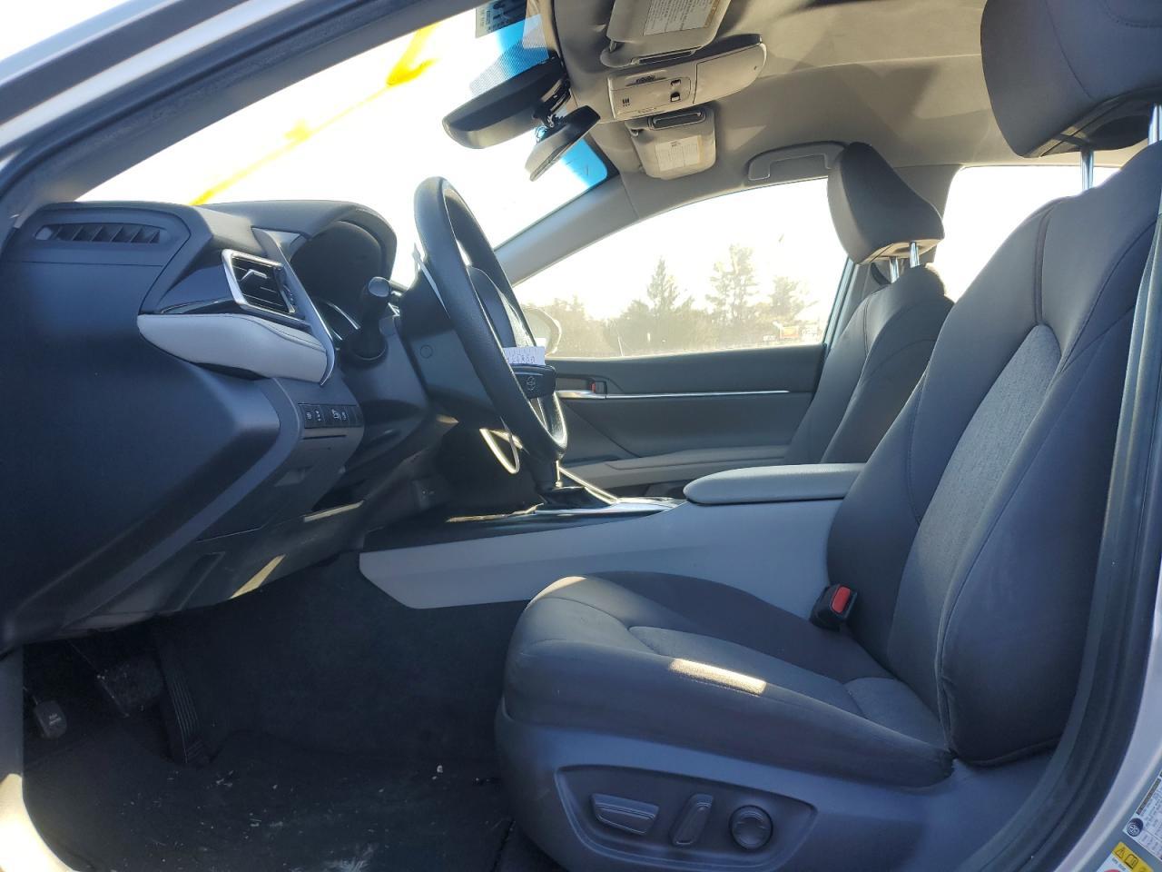 2018 Toyota Camry L - Image 7