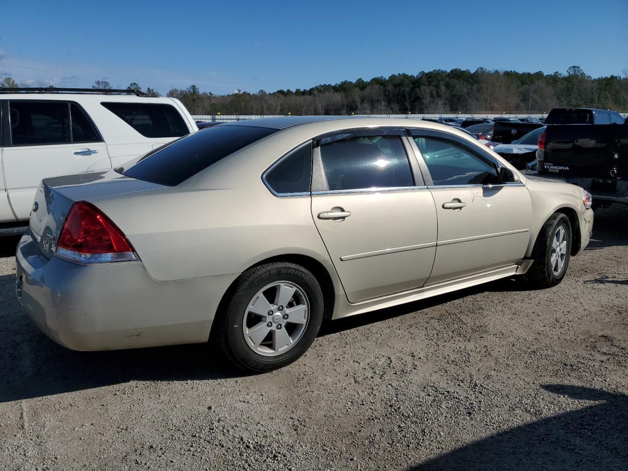 2011 Chevrolet Impala Lt - Image 3
