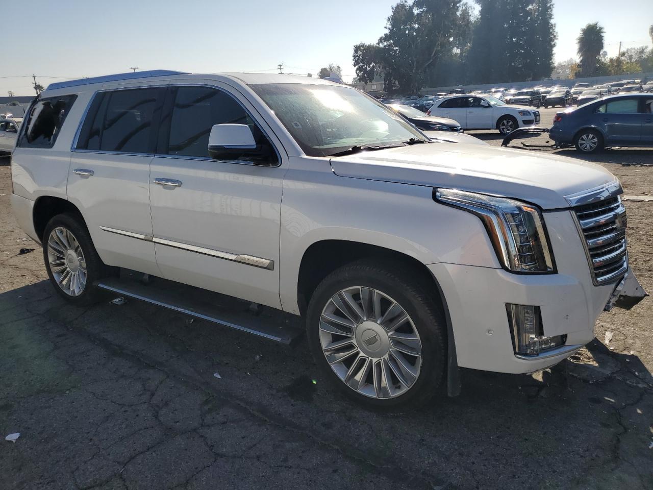 2018 Cadillac Escalade Platinum - Фото 4