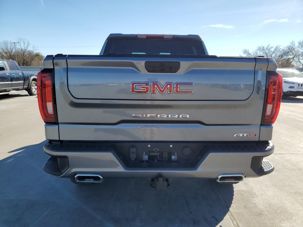 2021 GMC Sierra K1500 At4 - Фото 6