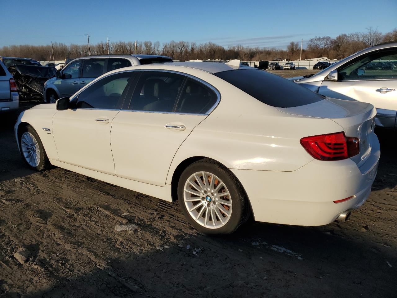 2011 BMW 535 Xi - Фото 2