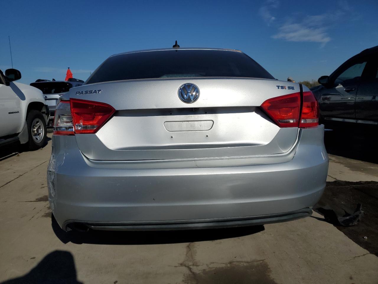 2015 Volkswagen Passat Se - Фото 6
