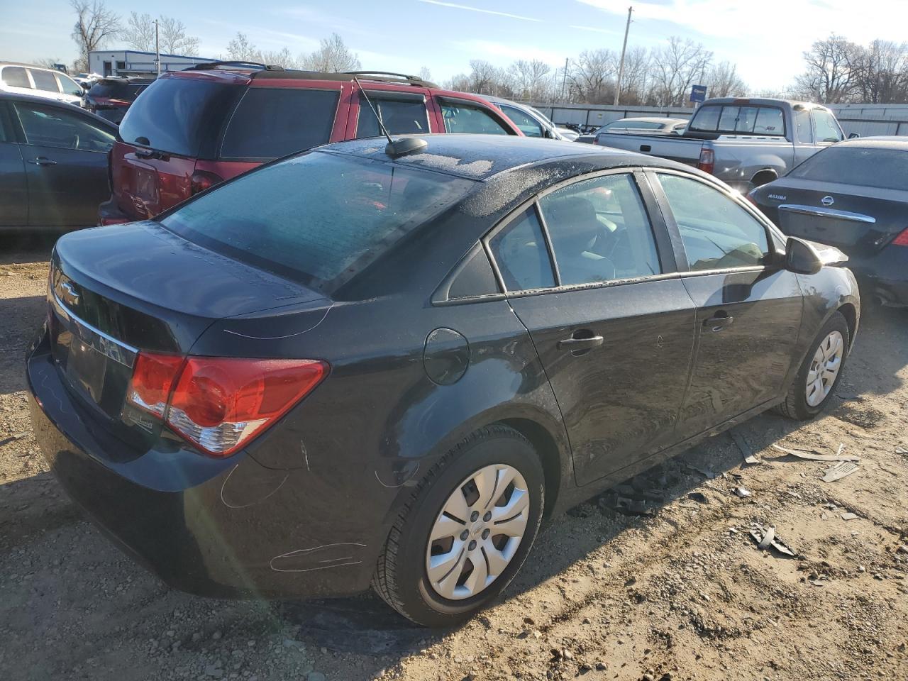 2015 Chevrolet Cruze Ls - Фото 3