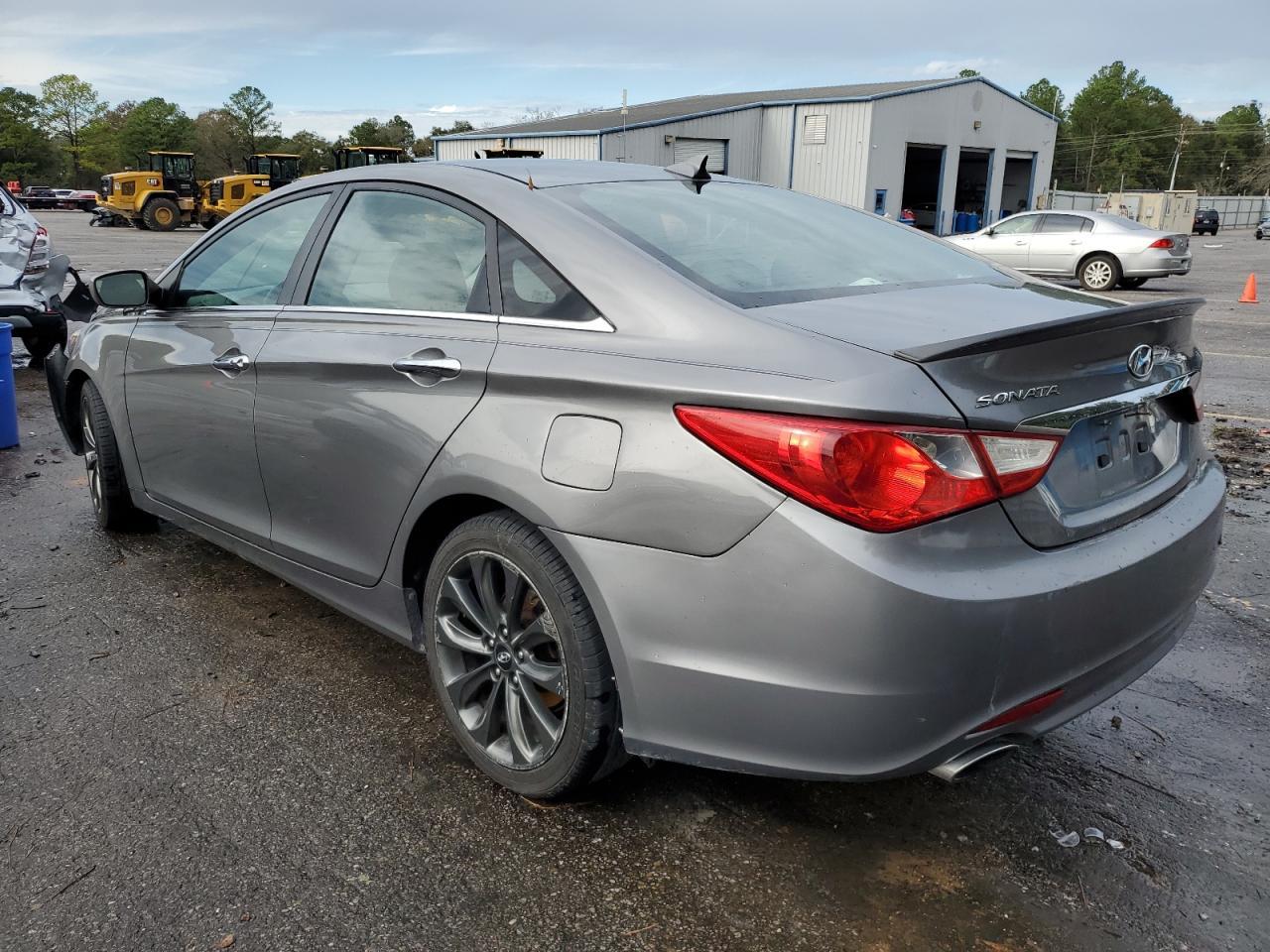 2012 Hyundai Sonata Se - Image 2