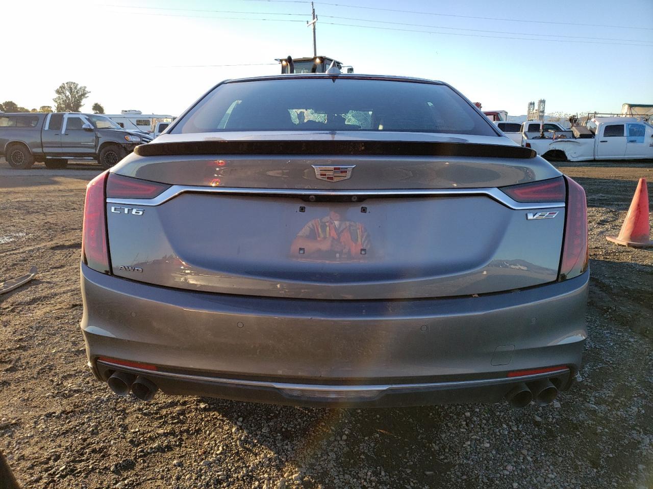 2020 Cadillac Ct6-V - Image 6