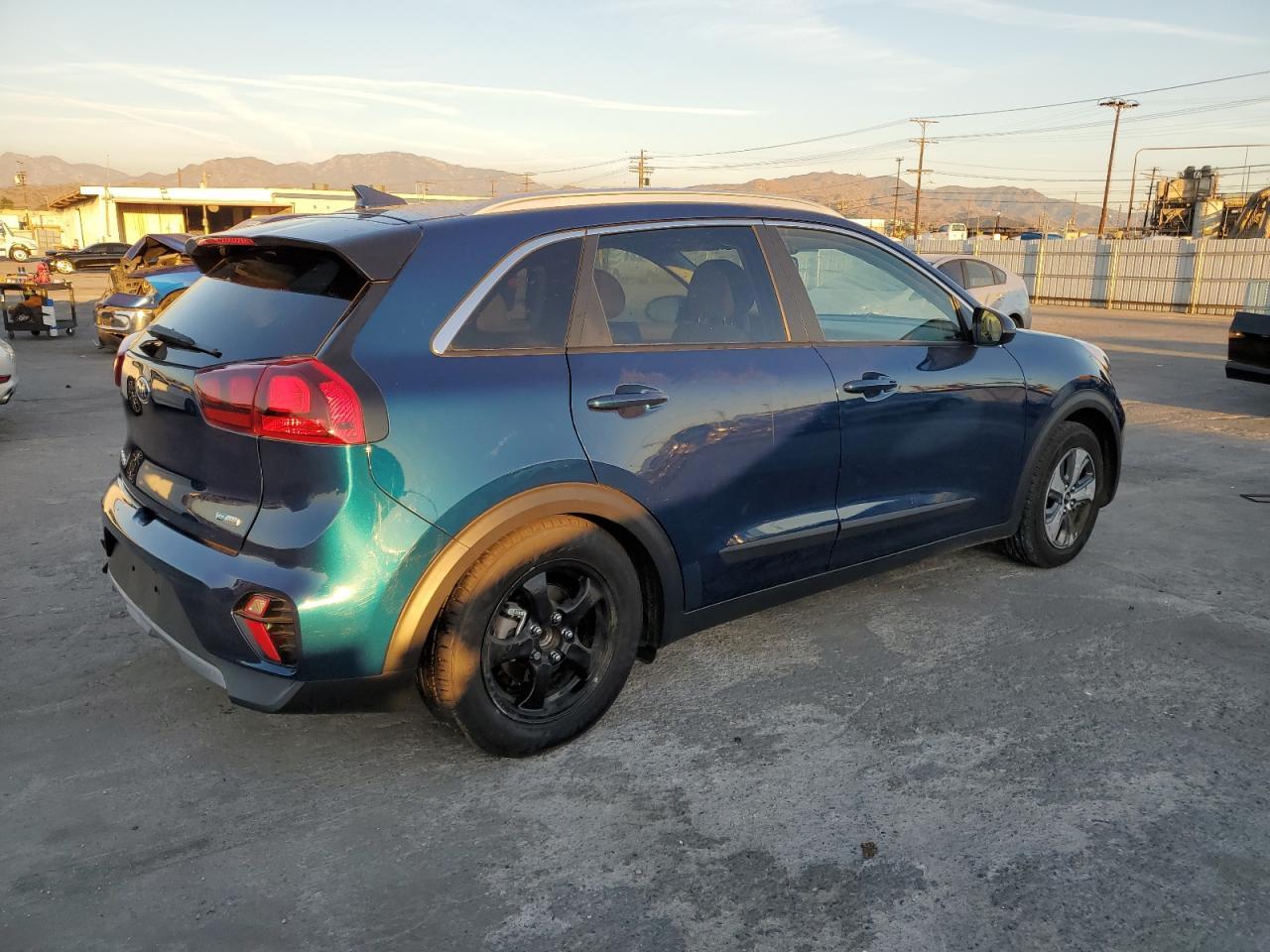 2020 Kia Niro Lx - Фото 3
